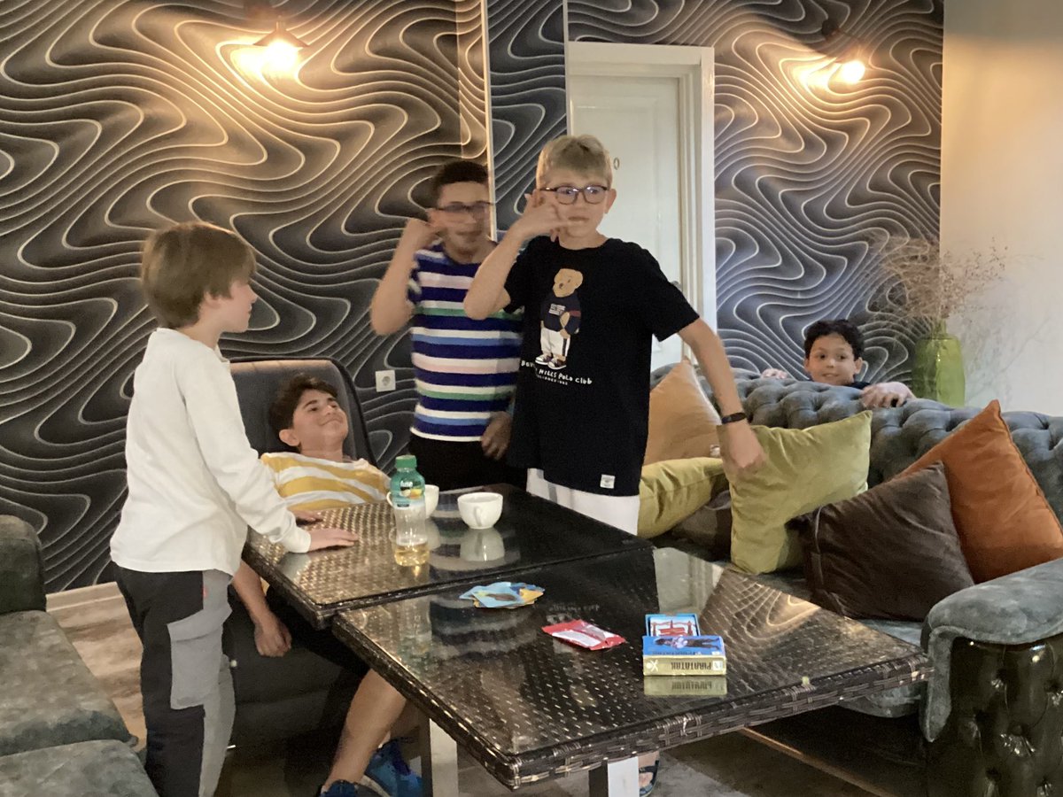 Excellent variety show performances!