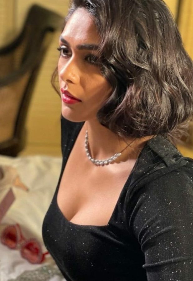 Fw8ZBErWAAEwWgt?format=jpg&name=900x900