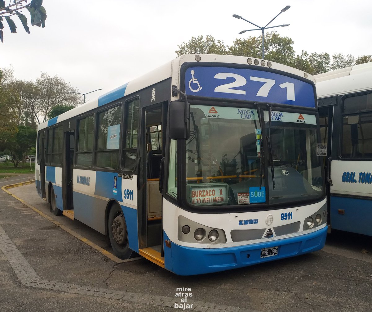 AtrasMire's tweet photo. En el reparto de coches renovados también llegó el 9511!
Un TB con pasado en la línea 405 y así retirar al Metalpar Tronador 2
.
🚍 General Tomás Guido S.A.C.I.F. Linea 271 Interno 9511
Ex Línea 405 Interno 8006
🔧 Agrale MT 15.0 LE 2014
🚌 Todo Bus Pompeya II
🔤 NRB086 https://t.co/RB8AGCtR3J