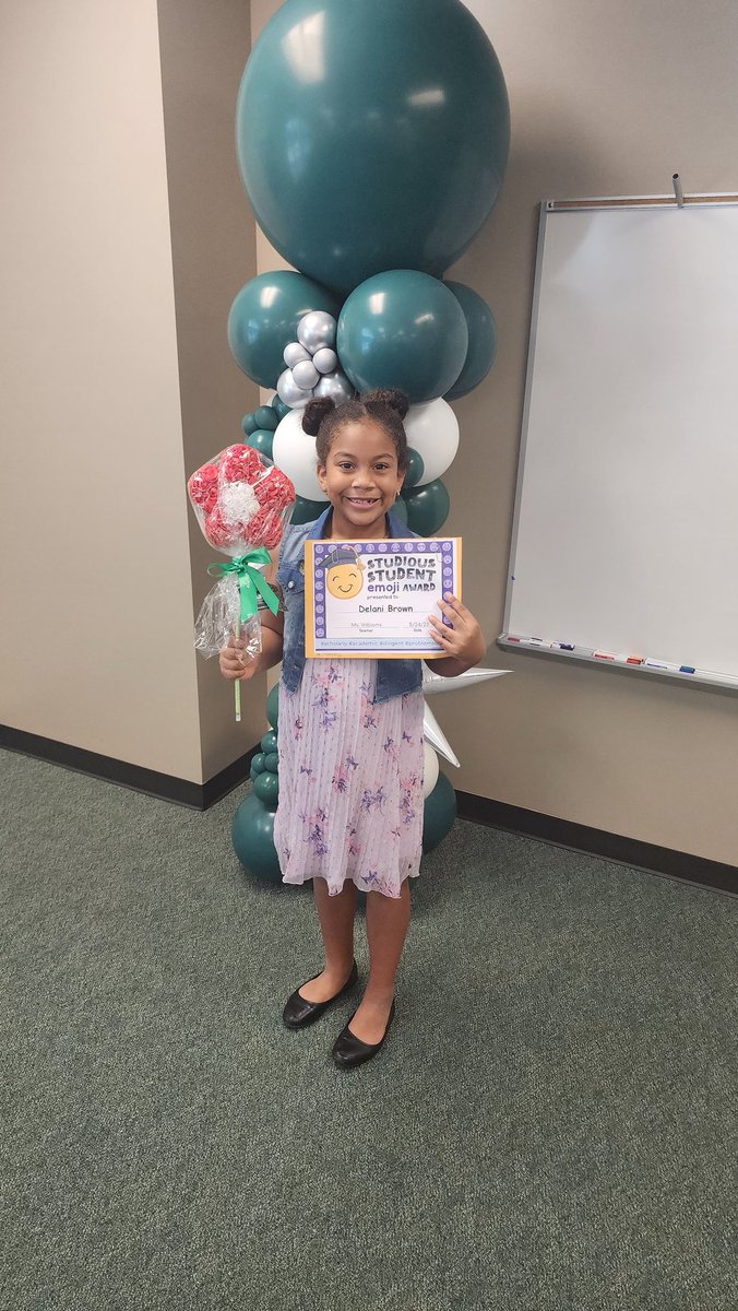 DevansMama's tweet photo. Lalas is ready for 3rd grade WTG @WilderElem @DelrickBrown https://t.co/gDtLKrlUYo