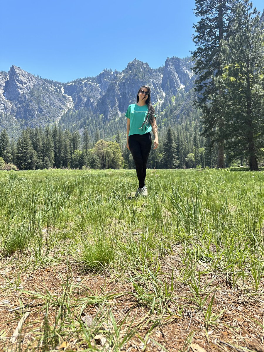 milla_oliveir's tweet photo. In love with this place😍⛰️🌲

#yosemite #waterfalls #hiking #nature  #california #nationalpark https://t.co/etBLjEDFAu
