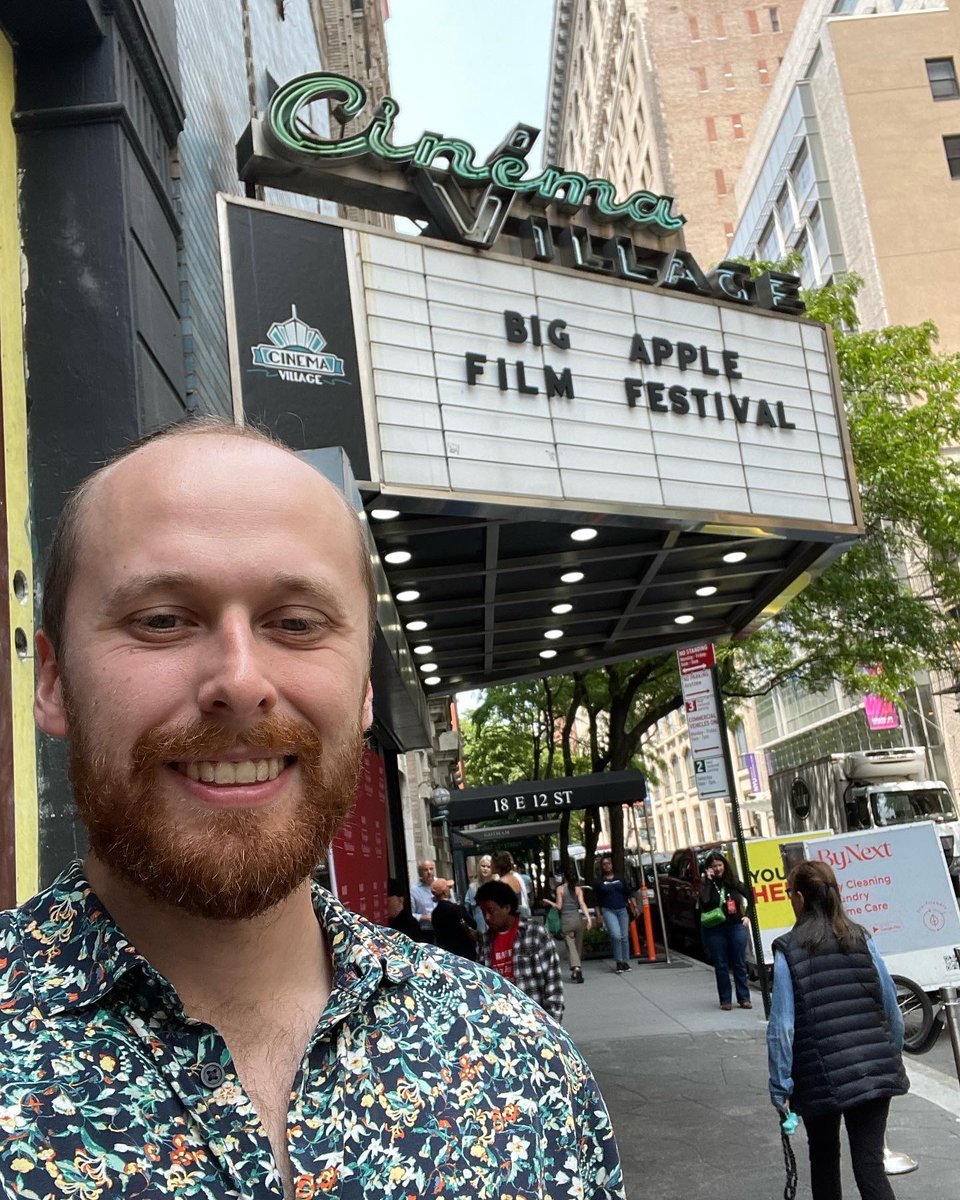 Super cool to have my short film Burger Boy screen at the <a href="/BigAppleFilm/">BigAppleFilmFestival</a> festival. They let me lick the apple