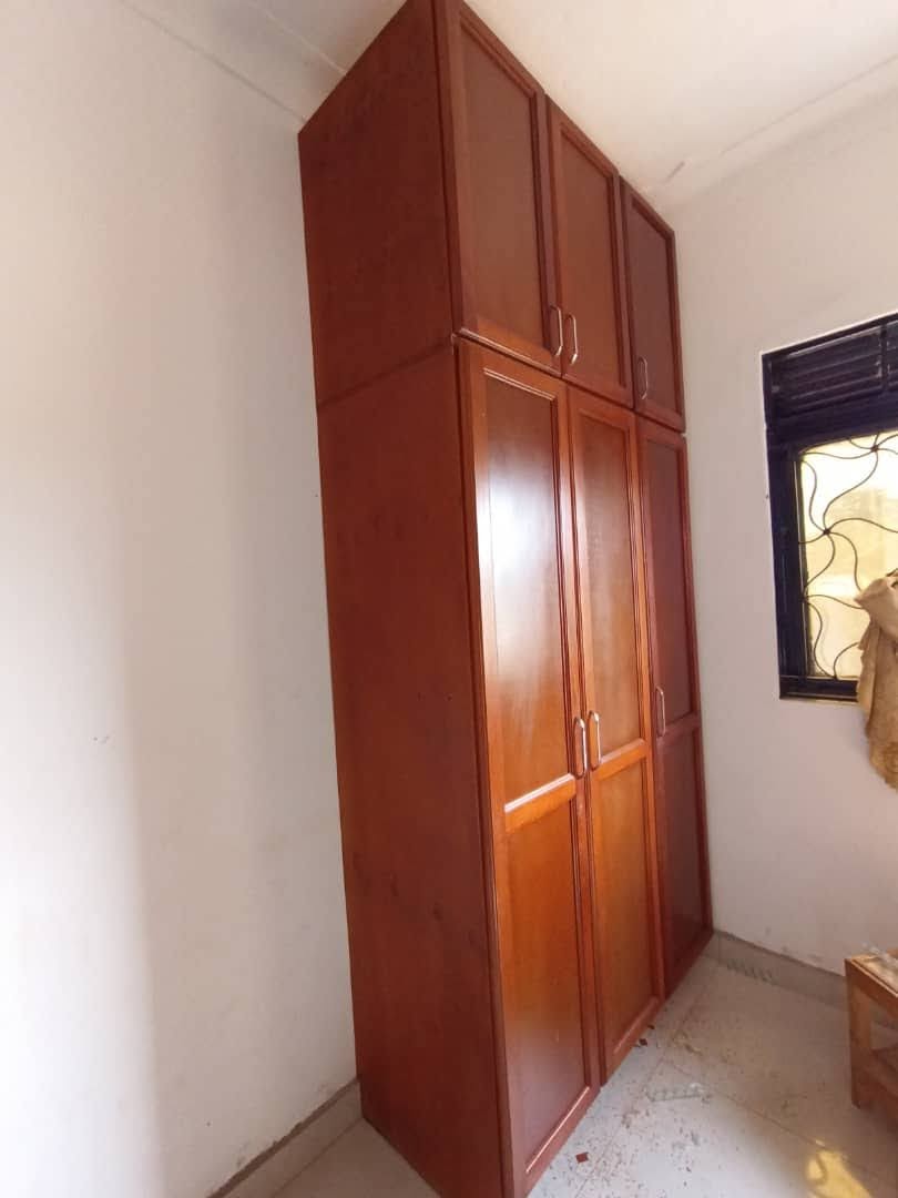 AMbabazi's tweet image. Prescription is to design as it is to medicine, if client says I surely know want I want they are bound to make a mistake for which they will have the design doctor to blame for... Tell the designer how you feel and the result you want and the product will be a huge success #kitc