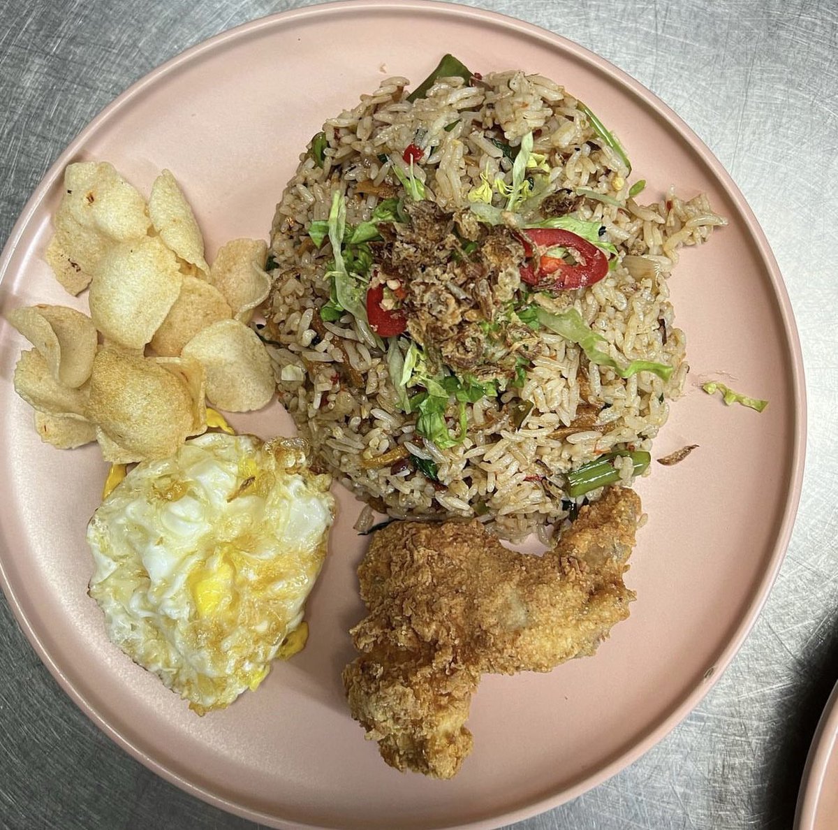 NellisDeli's tweet photo. @AzwaAhmard @MohKeIpoh Untuk RM 14.00 sahaja kami rasa harga kami masih berpatutan https://t.co/E6HniiebVZ
