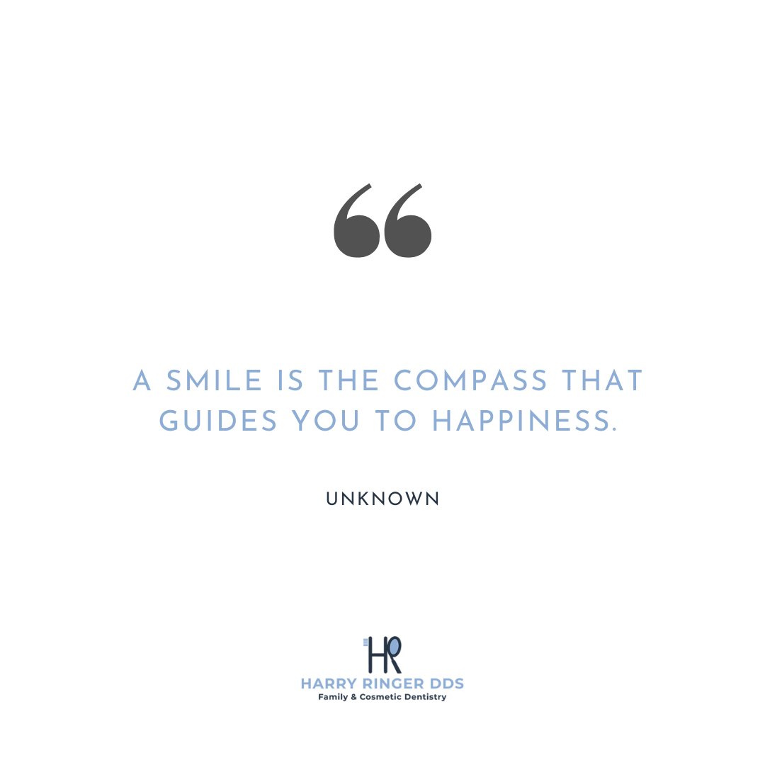 We hope your week is filled with things that make you smile! 😃👋 #CostaMesa #HappyWeek #CosmeticDentist #KeepSmiling