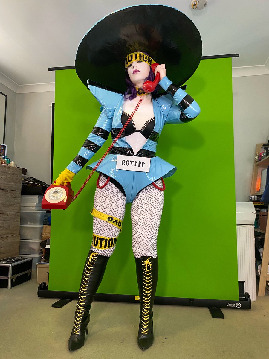 caitlinnoob's tweet photo. “…sorry I cannot hear you, I’m kinda busy” ☎️ 🤷‍♀️

I created a Louise Dials cosplay !! The @justdancegame coach for Telephone 😎

This was a commission for the wonderful @littlesiha, who was kind enough to let me wear it too 💕

#cosplay #JustDance2023 https://t.co/9GSGm2OwXQ