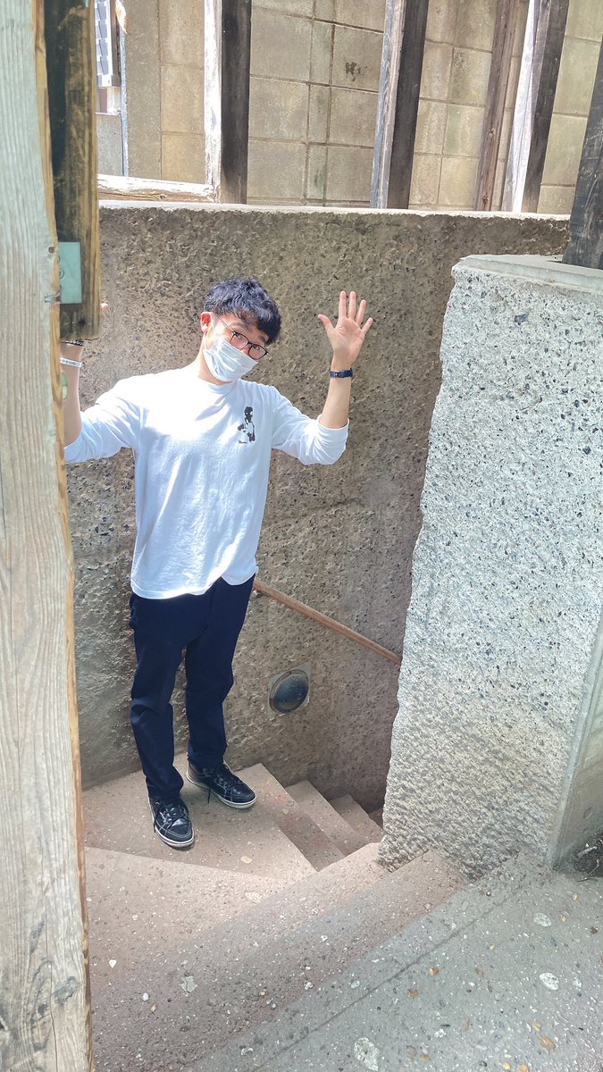 cue_dot_9's tweet photo. 【あと少し】
⑧ザムザ阿佐谷は地下になります
⑨階段を降りて到着です👏

阿佐ヶ谷駅北口より約2分🚶
駐輪場はありますがバイクは停められません🙅‍♂️

みなさまお気をつけてお越しください🙇‍♂️ https://t.co/xqeiteK8hS
