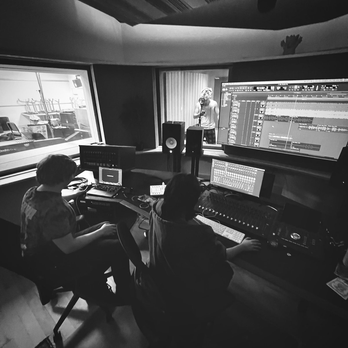 breakkaway tweet media