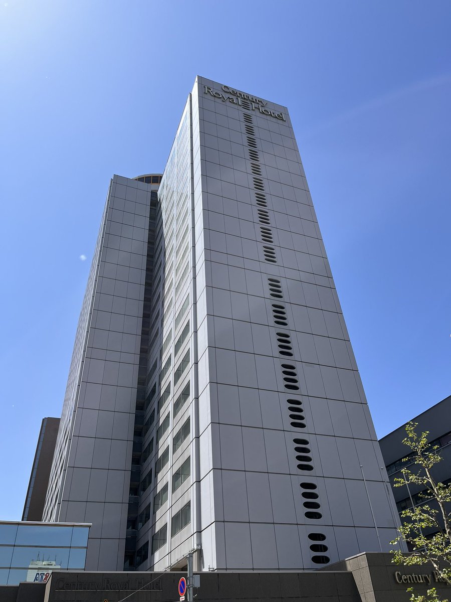 kotton105910's tweet photo. センチュリーロイヤルホテルも2024年5月に閉館ですよ。
札幌駅前、急激に変わりすぎ��すよね💦 https://t.co/es26UtFgNn