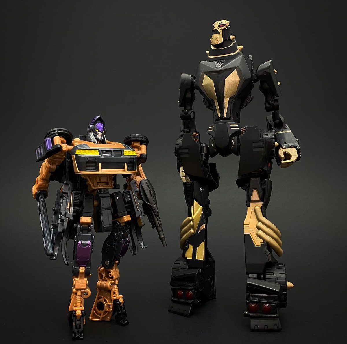 deliciouspeter's tweet photo. THE Bandit Lockdown. Not to be confused with Bandit Lockdown. He’s coming later. 

#TransformersAnimated 
#transformerslockdown https://t.co/c7dJqO1itu