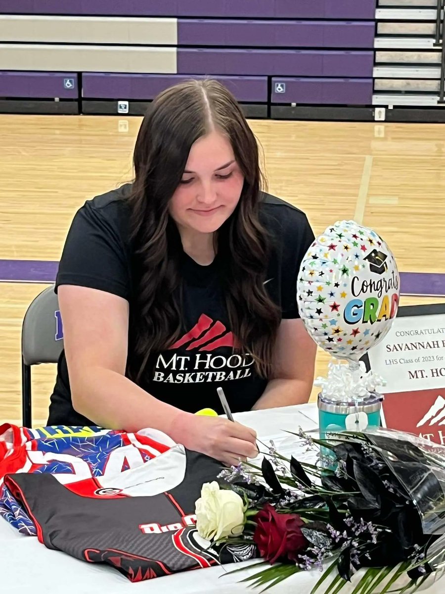 Shout out and congratulations to Savannah Burke (Nez Perce), out of Lewiston High School in Idaho, who signed her national letter of intent to continue her education and basketball career at Mt Hood Community College. 
#NativePreps #NezPerce