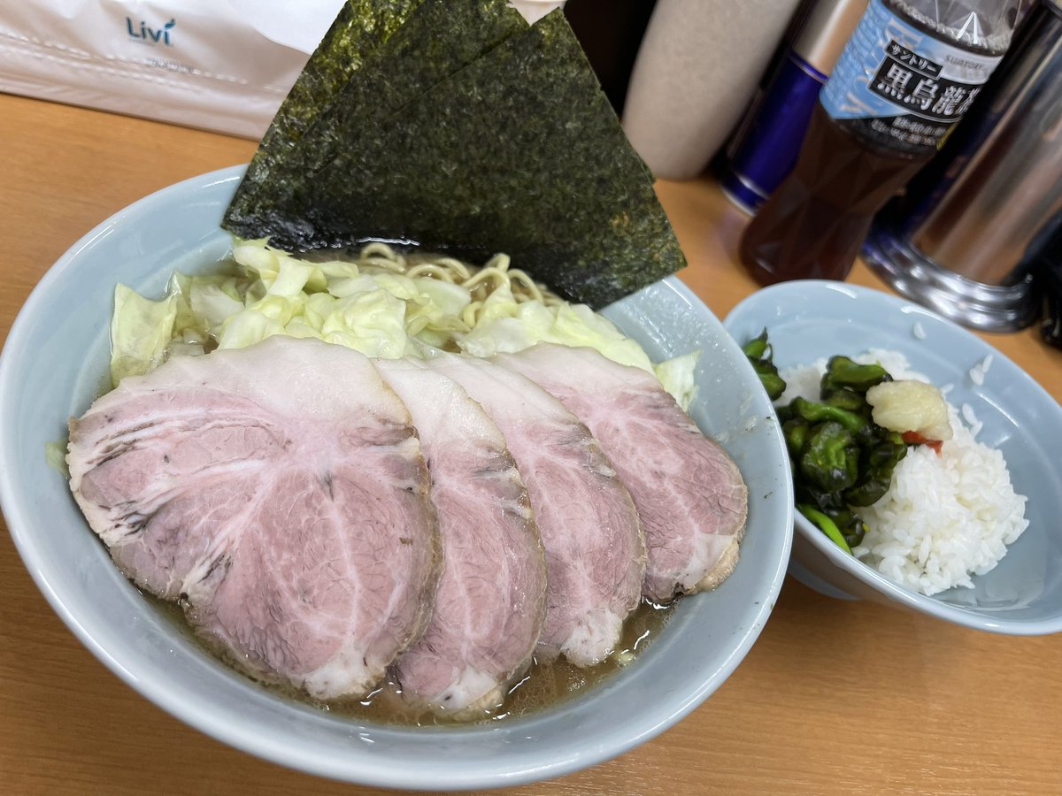 2TATASHAN3's tweet photo. 💓『武蔵家 綾瀬』💓

0時くらいに食べたいねってなって往復50キロくらいかけて食べに行った😂😂😂💓
ラーメンバカすぎて困る🤣🤣🤣💓
安定に美味しすぎた🍜🍜🍜🫶🏻
#武蔵家 #綾瀬 #ラーメン #家系ラーメン https://t.co/37fLDBe8CE