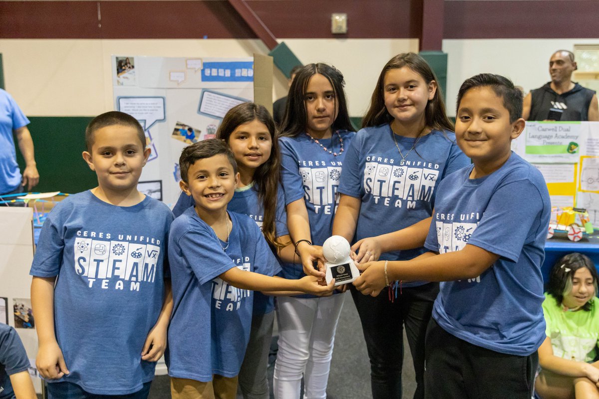 CeresUSD's tweet photo. CUSD students show off their #STEAM skills at a district-wide event! Thanks to all who made the event possible and congrats to all of the teams including division winners @dp_dolphins, @Vparks_elem, PKB Leadership Magnet &amp; @CHSBulldogPride.  #CeresLearns #CeresEdTech #TheCeresWay https://t.co/EvWrtnNoh6
