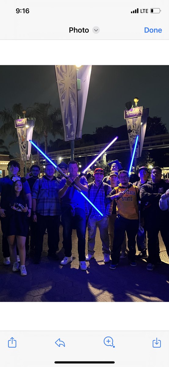Shadow Hills grad night at Disneyland!! What a great group of students! Having a safe and wonderful time!
#KnightsDunnRight