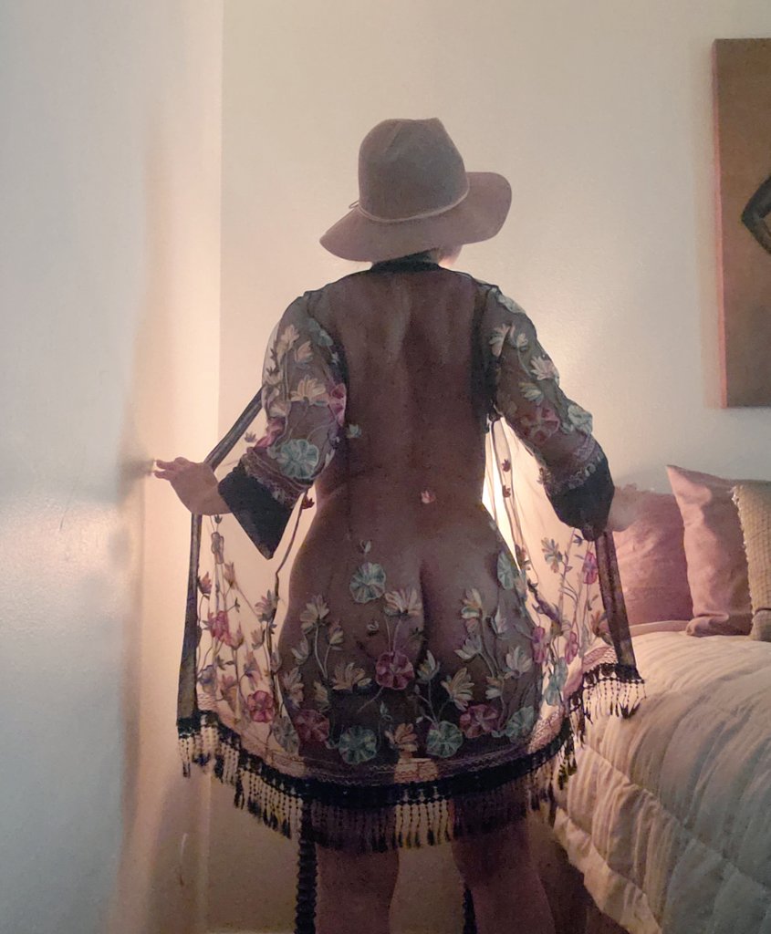 Después de mucho tiempo dejaremos esto por aquí! 💕
#Miércolesdemamis