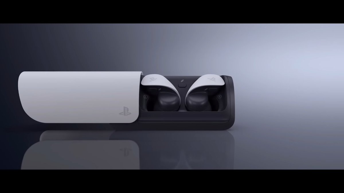 EAA_tw's tweet image. PS5をリモートプレイできる新デバイス「Project Q（仮）」発表、初のPS公式ワイヤレスイヤホンも

✔ 2023年末発売予定
✔ DualSense全機能内包
✔ 8インチHDディスプレイ付属
✔1080p/60fps
✔ 必須5Mbps/推奨15Mbps以上
✔ イヤホンデザイン最高

fpsjp.net/archives/451566

#ProjectQ #PlayStation