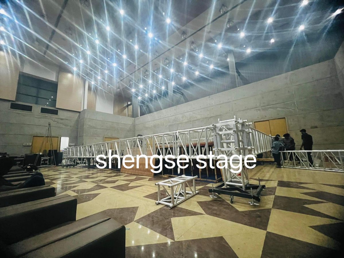 shengsestage's tweet image. Simple and beautiful #boxtruss,invincible perfection,#trussstructure built by our Bangladeshi client.
beam:520x760mm, pillar:400*400mm ,top quality 6082-T6.
Order Now! Make Your #Events Extraordinary.
Whatsapp/WeChat: +86-17322737185
FB: Ling Lighting Truss Stage