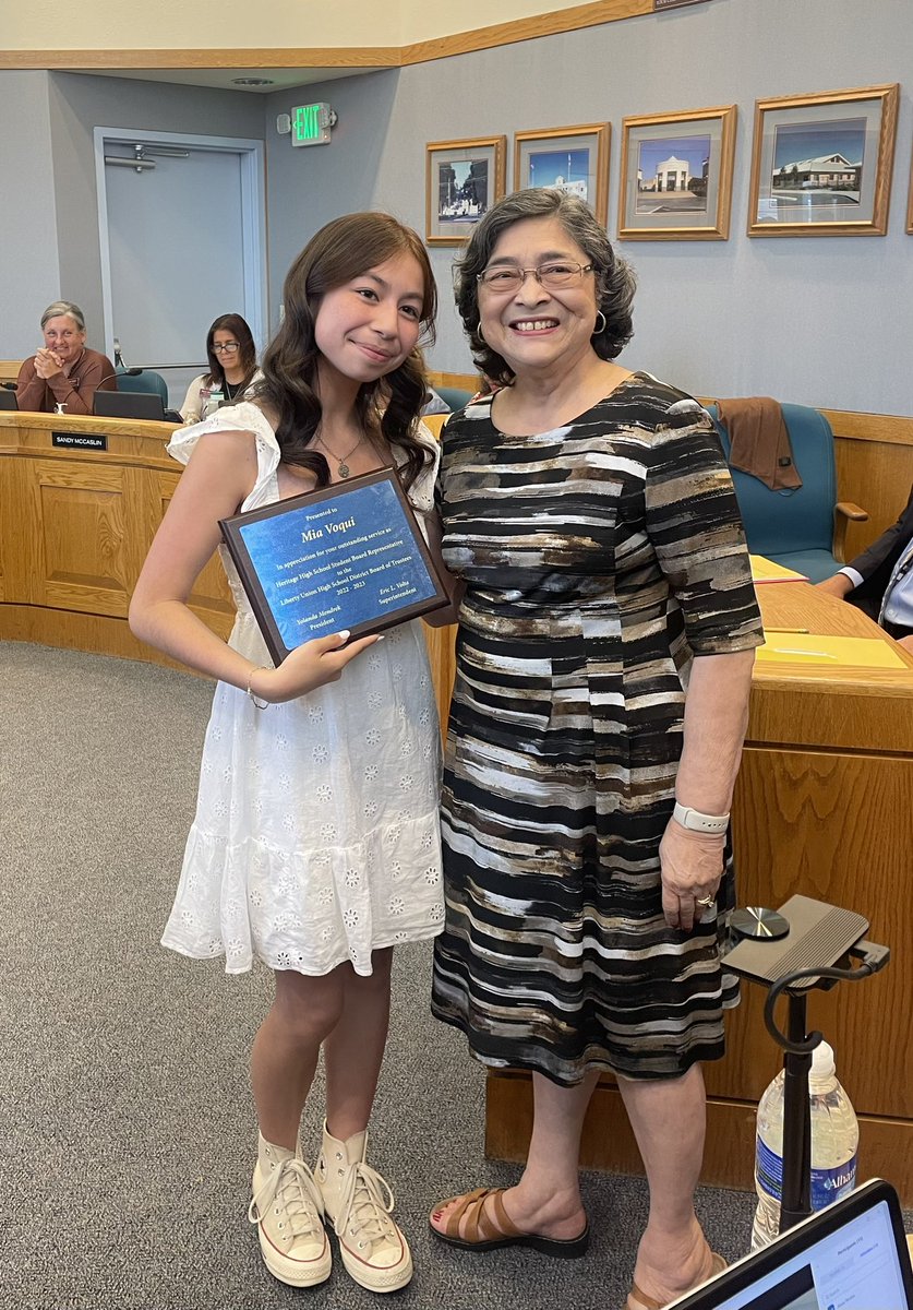 Thank you Mia for serving as our Heritage Student Board Speaker this year! Good luck on your future endeavors. 💙💛 <a href="/RealUnclePat/">Heritage Patriots ⭐️</a>