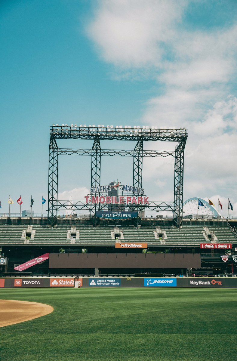 AGatdula's tweet photo. Countdown to All-Star Week in Seattle 💫 https://t.co/sHBbskuc8V