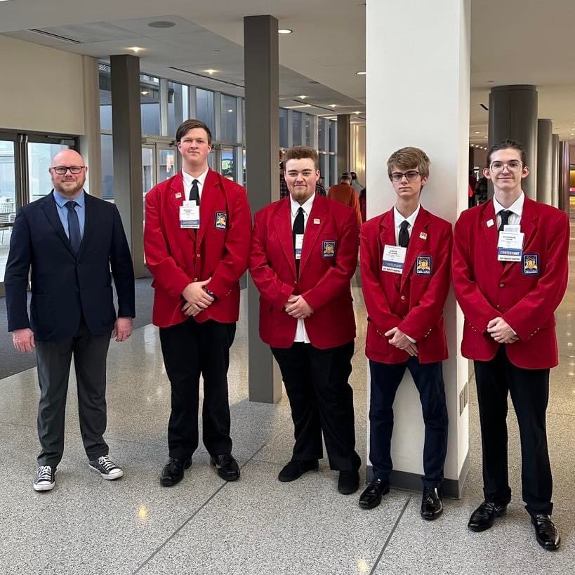 EHOVEcs's tweet photo. Our seniors and juniors had a great time at SkillsUSA state competition this year! 
#EHOVEvips https://t.co/Z7zixwJMUT