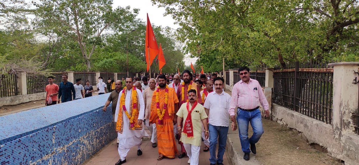 Krishan79060830's tweet photo. ' विराट ब्राह्मण महाकुम्भ ' कोटा,27अगस्त रविवार 2023 का गणेश निमंत्रण भगवान खड़े गणेश जी कोटा को कार्यक्रम का मार्गदर्शन - संयोजन आदरणीय भाई साब भुवनेश्वर जी शर्मा  ' चच्चू भैया ' द्वारा उपस्थिति हम सभी विप्र बन्धुओं की............जय परशुराम. https://t.co/lFeYj5n4H3