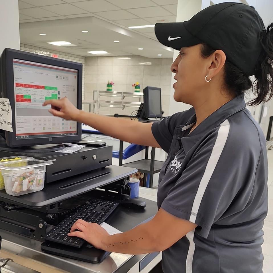 EHOVEcs's tweet photo. Ms. Gloria has been working at EHOVE for 16 years now as the Cafeteria Manager! She says that everyday is an adventure at EHOVE. Thank you for always helping out! 🫶 #EHOVEvips https://t.co/TnreqCPuVf