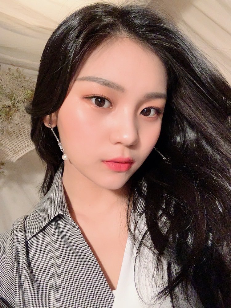 navupdate's tweet photo. [230525] - Umji Bubble Update

[🐹💭]

#비비지 #VIVIZ #엄지 #UMJI @VIVIZ_official https://t.co/a0FZETuXuD