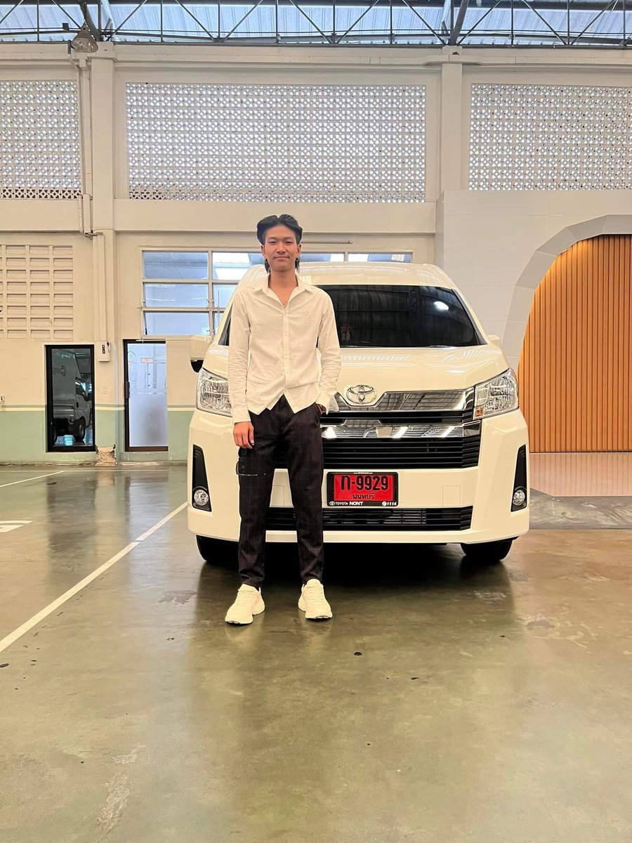 wannaros's tweet photo. ยินดีกับพี่คนหล่อด้วยนะคะ เดินทางปลอดภัยทุกเส้นทาง #เม้ก  #เม้กอภิสิทธิ์ https://t.co/SeKAQvH0N3