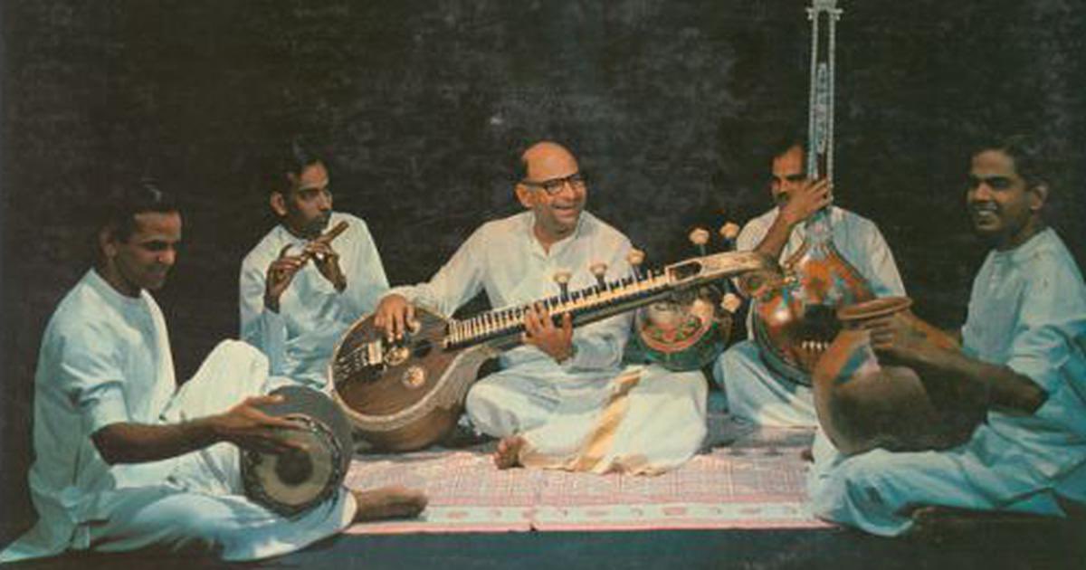 Remembering the first major Carnatic music concert in the United States. Came across this article and this was my visit to the US in 1962 along with Shri. Veena Balachander, Shri. Flute N.Ramani and Shri. Vellore Ramabadran. Thanks @AjayKamalakaran scroll.in/magazine/10495…