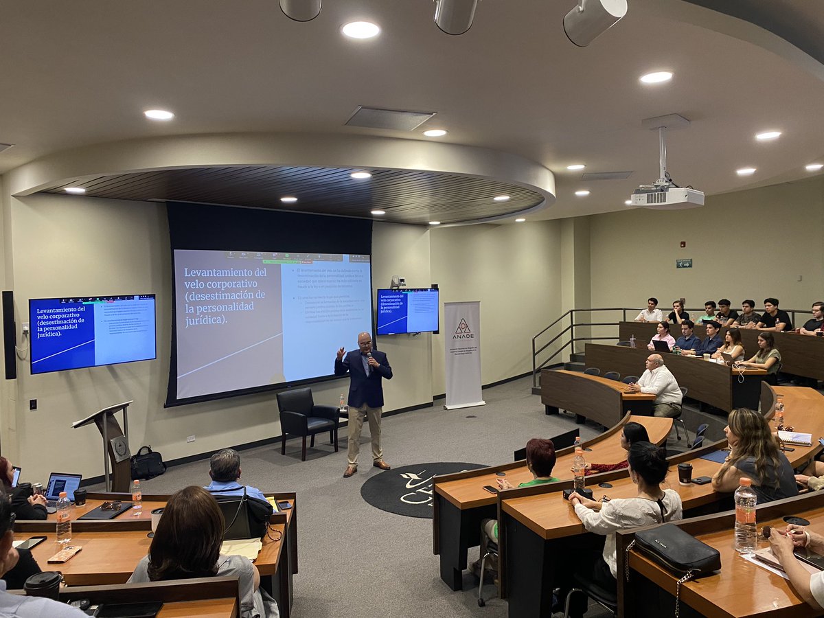 AnadeBaja's tweet photo. ⚖️ Excelente exposición del tema “El Velo Corporativo, un enfoque binacional”

Muchas gracias Lic. Jorge de Hoyos Walther, De Hoyos y Aviles. Abogados. 

#ANADEBC https://t.co/YXSJRL5KRV