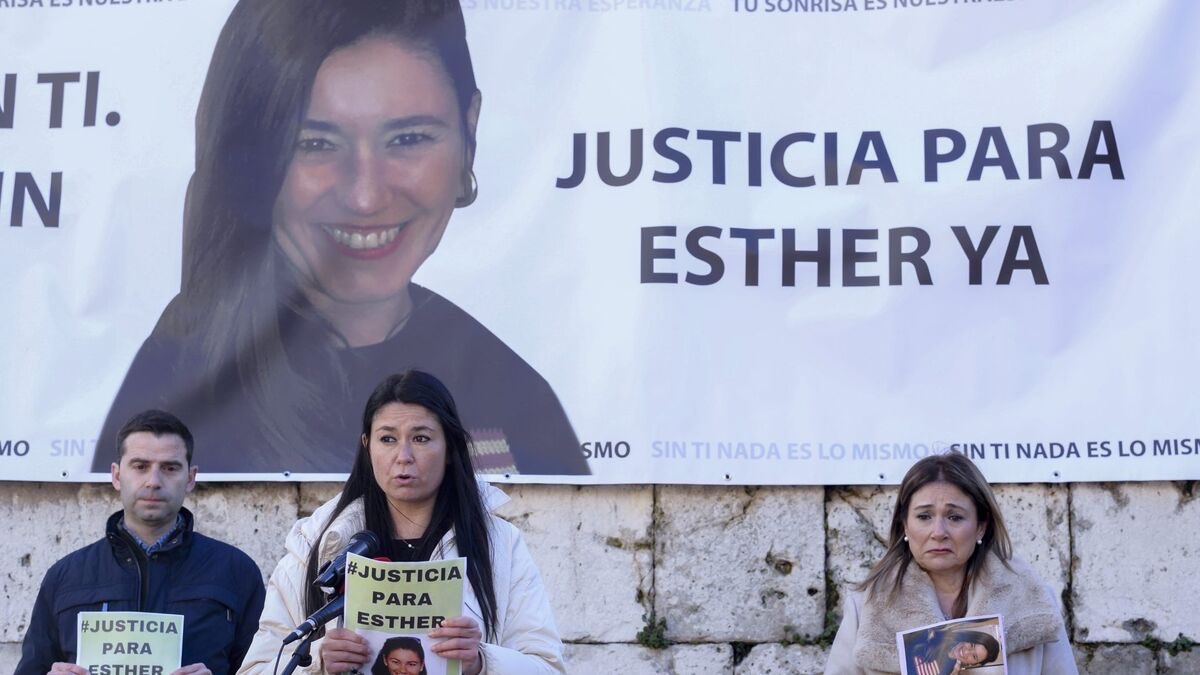 Alfonso_Egea's tweet image. No, el teléfono formateado del que hablan hoy sobre el caso de #EstherLopez en #Traspinedo NO ES EL QUE USABA EL SOSPECHOSO. Se trata de un terminal antiguo y en desuso. El iPhone que portaba ha arrojado datos muy relevantes para la investigación.