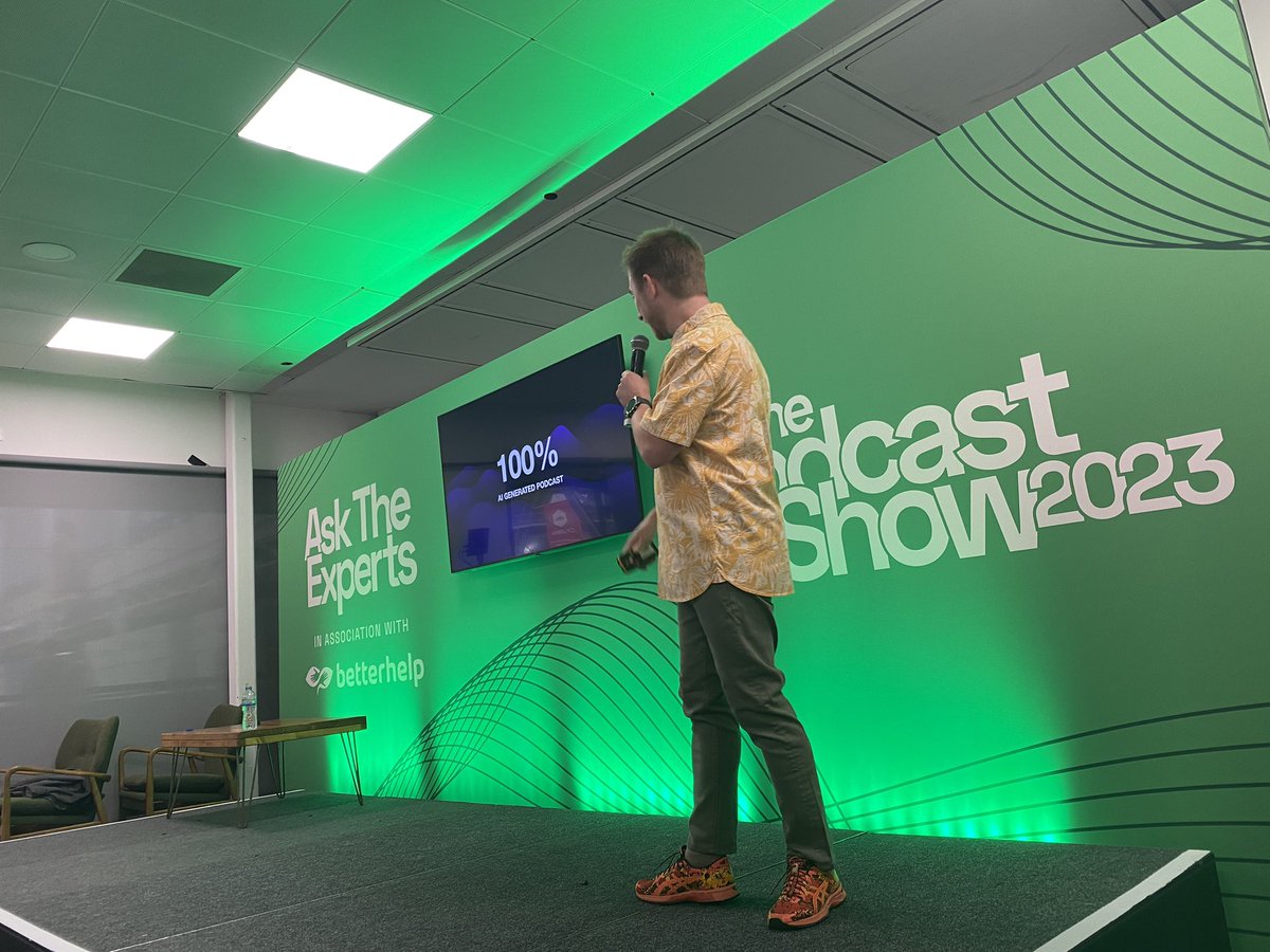 Getting the AI talk started! <a href="/imikerussell/">Mike Russell</a> at #PodShowLDN full room, all places taken. We need bigger room next year as queue outside disappointed not to get in ⚡️✨☀️
