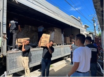 Patuloy nating tinututukan ang Super Typhoon Mawar na inaasahang papasok sa Philippine Area of Responsibility (PAR) bukas ng gabi o Sabado ng umaga. Pinaghahandaan din natin ang magiging epekto nito hindi lamang sa hilagang bahagi ng bansa, kundi sa lahat ng lugar na posibleng