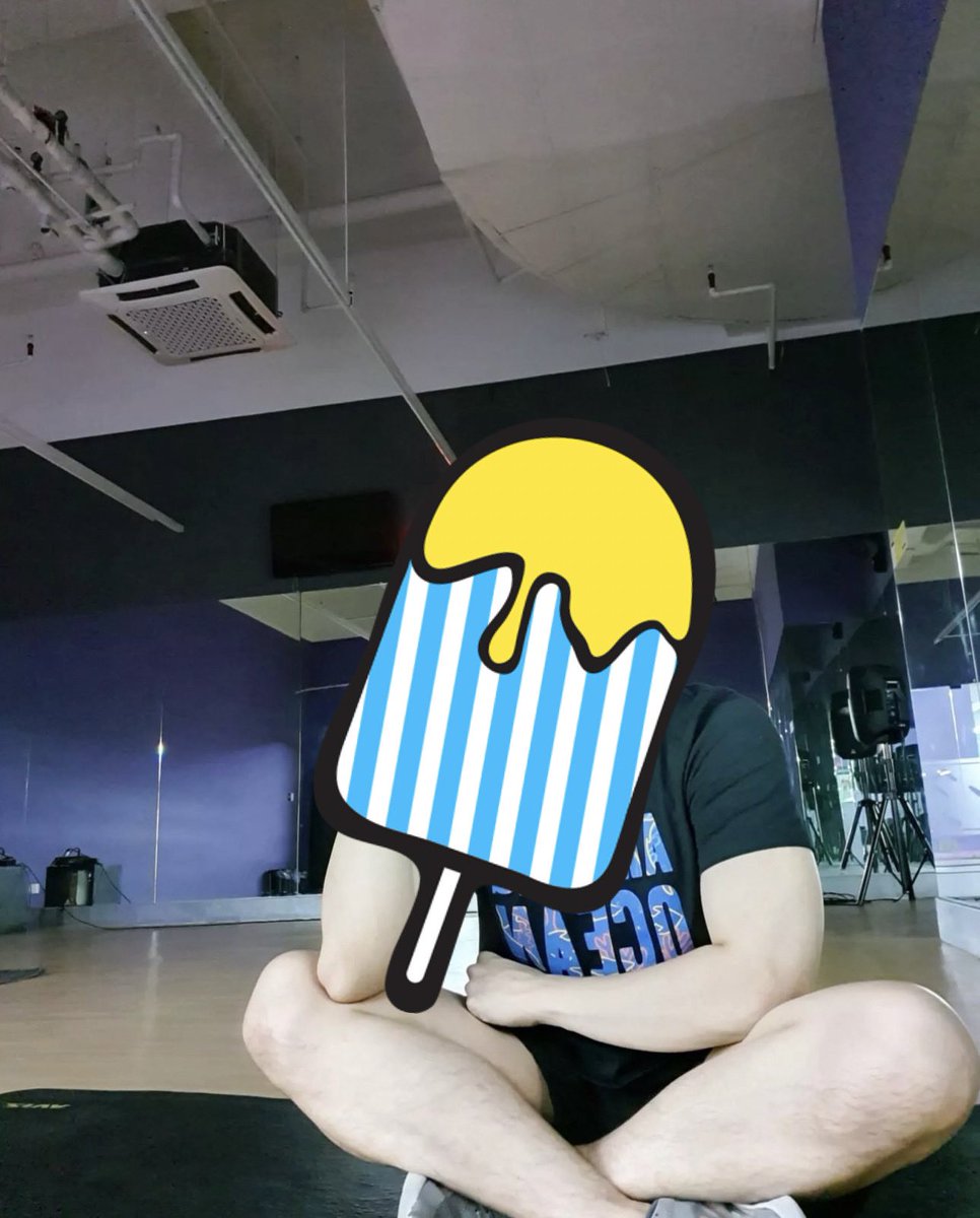 NewSouthBoy's tweet photo. Notice me crush 🥺 https://t.co/NRV9dHWVFt