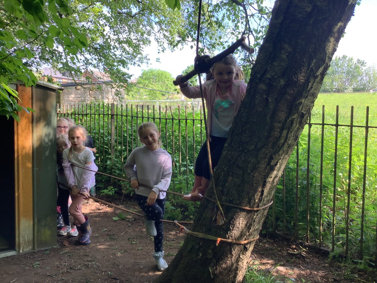 VanGogh_BPS's tweet photo. Enjoying our forest school treat after working so hard this week. @BlackrodPSch https://t.co/UfuZYpd8wk