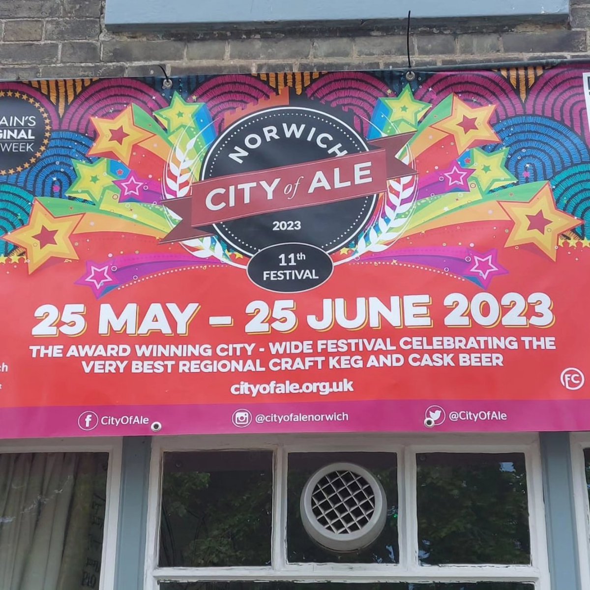 TheGardenHouse5's tweet photo. Today the #aletrail starts a festival of #realale in a #finecity @cityofalenorwich @realalefinder @uearealale @realgreatbritishpubs #nr2 #norwich #craftunion #beergardenweather #weaverstrail #bus25 #bus26 #taxihomeplease https://t.co/N1cTcqQXYw