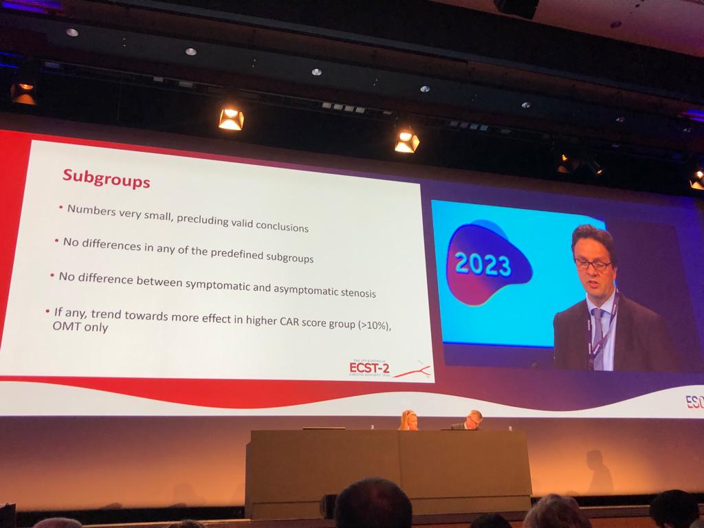 ESOstroke's tweet photo. The #ECST2 #trial compared optimized medical therapy (OMT) + immediate revascularization vs OMT in patients with carotid stenosis ≥50% @ low/intermed #stroke risk.

2y stroke/MI/periproc death rate:
HR 0.96 (95%CI: 0.53-1.76)
➡️ no added benefit of revascularization
#ESOC2023 👇 https://t.co/xH4wn9wi26