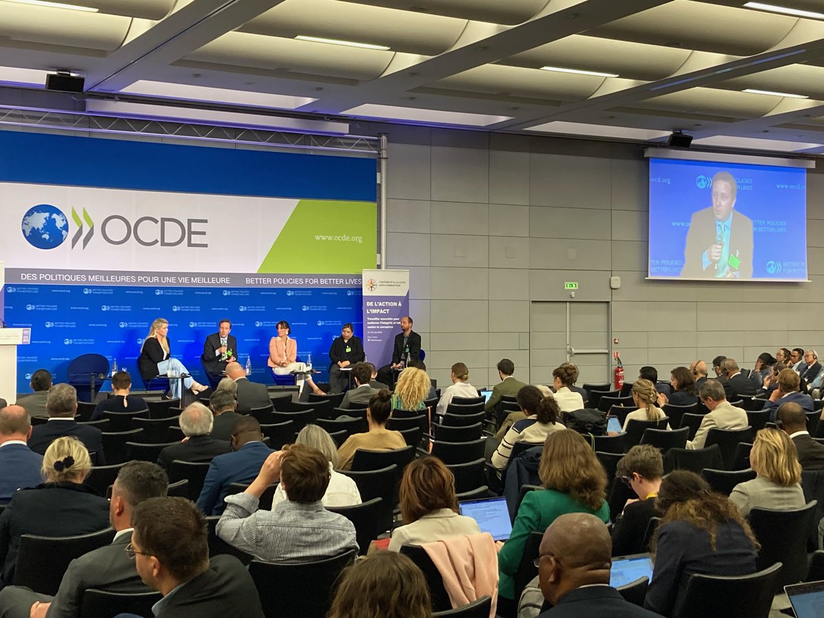 BaselInstitute's tweet photo. "Regulators and state-owned enterprises in the mining sector often have corruption risk management systems in place... but they are not active. They're more like lists of theoretical risks without proper implementation."

@juhanigrossmann at the @OECD GACIF panel on corruption in critical mineral supply chains, explaining how our #GreenCorruption programme works with these institutions to properly assess and prioritise corruption risks in the mining and other natural resource sectors.
