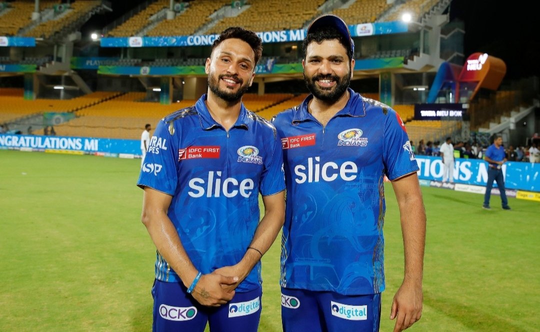 Brother From Another Mother 😍💙

#RohitSharma #AkashMadhwal