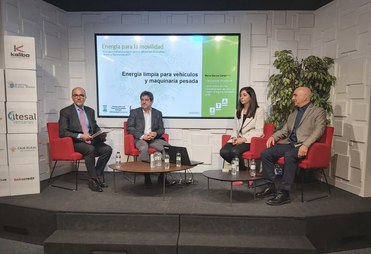 I3A - UNIZAR (@i3aunizar) on Twitter photo Segunda mesa redonda. “Energía e infraestructuras para la Movilidad Sostenible: Retos y Oportunidades”.
▪️<a href="/GarciaCamprubi/">MariaGarciaCamprubi</a>, investigadora @ITAINNOVA
▪️Zoilo Ríos, director general en <a href="/ZoiloRiosSA/">E.S. Zoilo Rios</a>
▪️<a href="/JAPenya/">José-Angel Peña</a>, catedrático e investigador del I3A. Segunda mesa redonda. “Energía e infraestructuras para la Movilidad Sostenible: Retos y Oportunidades”.
▪️<a href="/GarciaCamprubi/">MariaGarciaCamprubi</a>, investigadora @ITAINNOVA
▪️Zoilo Ríos, director general en <a href="/ZoiloRiosSA/">E.S. Zoilo Rios</a>
▪️<a href="/JAPenya/">José-Angel Peña</a>, catedrático e investigador del I3A.