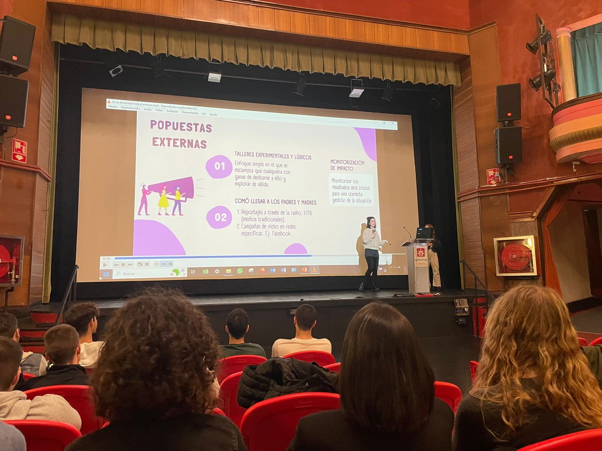CFSomorrostro's tweet photo. Nuestro alumnado de Grado Superior presentando sus proyectos en la tercera edición del Hackathon Social Lab de @WorkLanBizkaia
#economíasocial #WorkLanSocialLab
@HETELFP @Petronor_Info https://t.co/QAPhmMWEFh