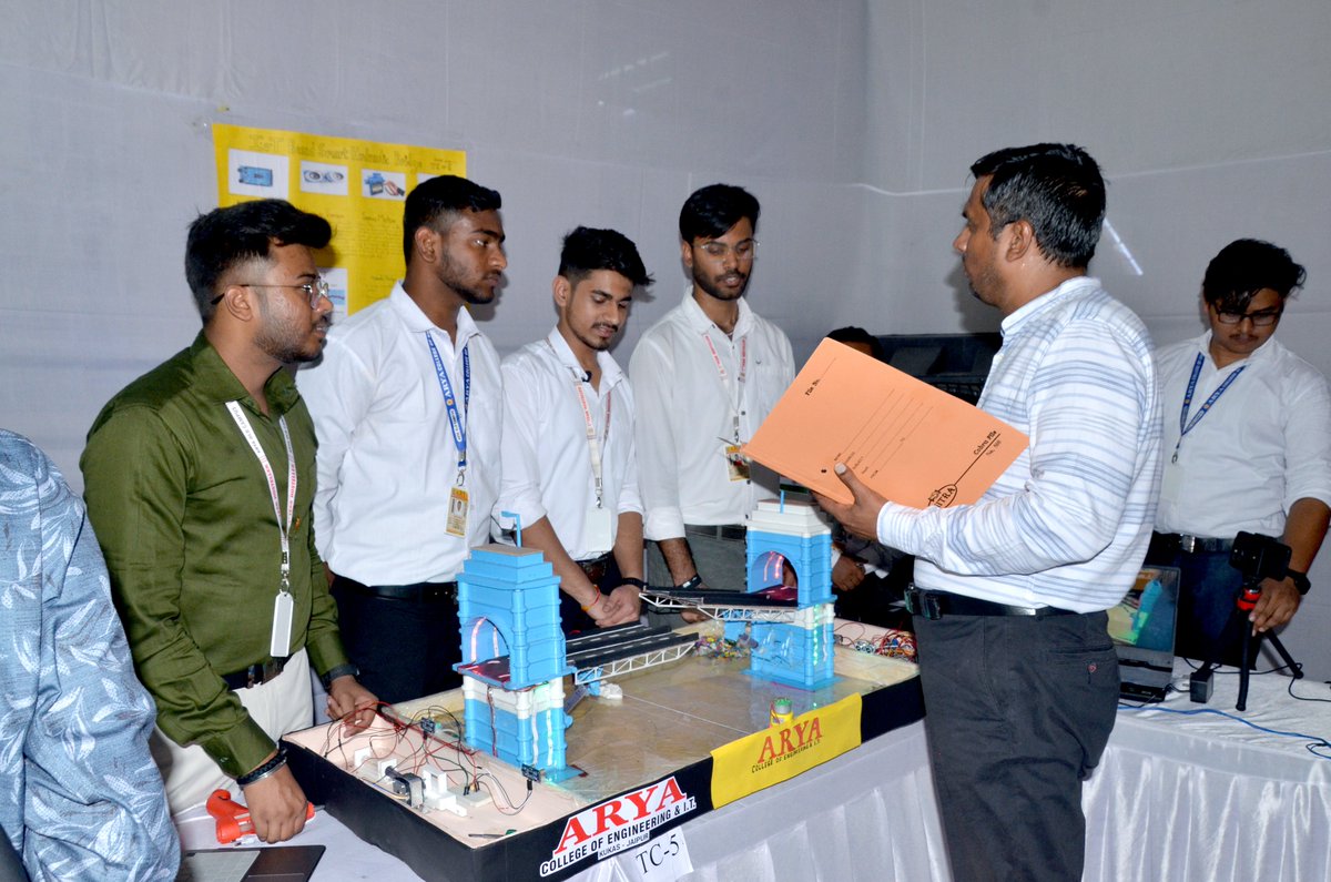 aryacolleges's tweet photo. The project exhibition gave the student platform to identify innovative minds, creativity and also enhanced their team building and leadership skills.
#Scintillations #Scintillations2023 #NationalTechFest #NationalLevelTechFest #TechFest #ACEIT #AryaCollege https://t.co/jsHfdxAtOY