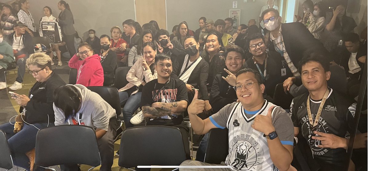 isyurollin's tweet photo. The team #quezonwarriors #qznwarriors #nextepisode https://t.co/PIFS1uH2UH