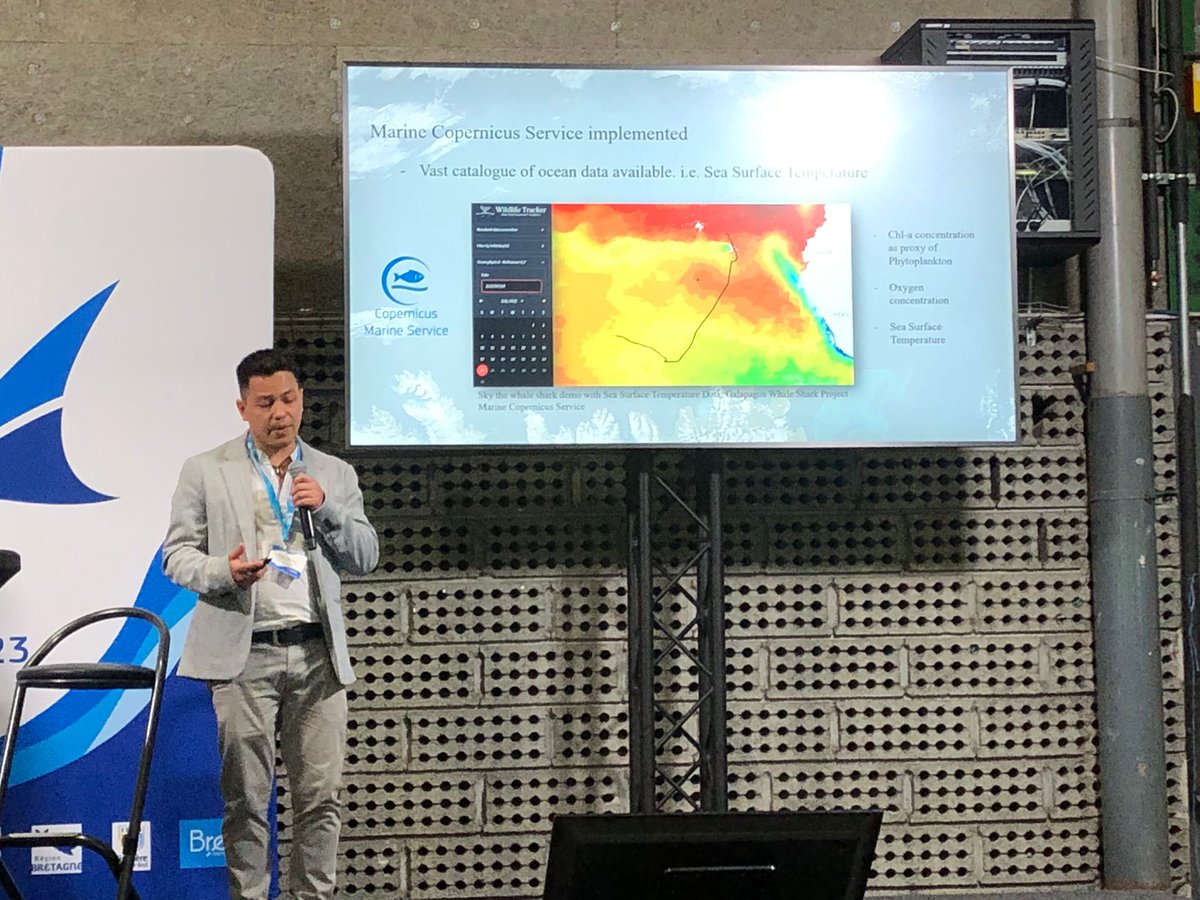 CMEMS_EU's tweet photo. .@gis4_wildlife at #EMD2023 this morning presents
'The Wildlife Tracker for #Oceans'!
An innovative tool developed with #CopernicusMarine Service's #OpenData to visualise & monitor the movements of #WhaleSharks๐ท๐ฆ
โก๏ธhttps://t.co/wOfGTxGroL https://t.co/sTUaJvqmHu