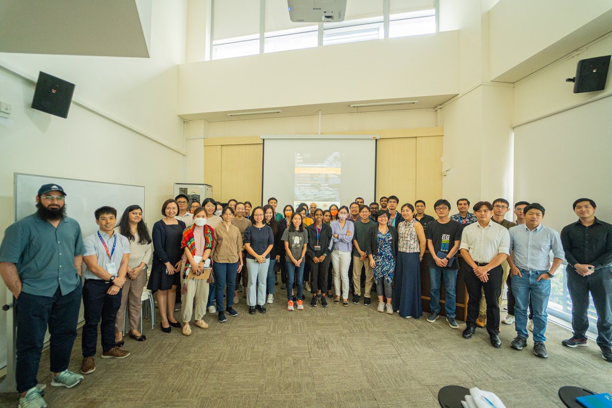 CellbiologyT's tweet photo. We want to extend a huge THANK YOU to everyone who made the ACGT Pre-Symposium Workshop organised by CBT an incredible success! 🎉👨‍🔬Special thanks to Leslie Beh and Thermo Fisher Scientific, Miltenyi Biotec and PhenomeX who participated and showcased their cutting-edge equipment https://t.co/nvp1Xgcpfg