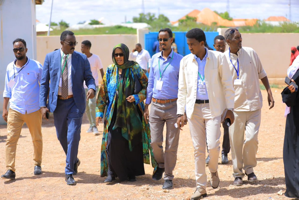 Exciting news: Galmudug Independent Electoral Commission board observed Burtinle district election in Puntland. Stable smooth so far. Congratulation those voting today