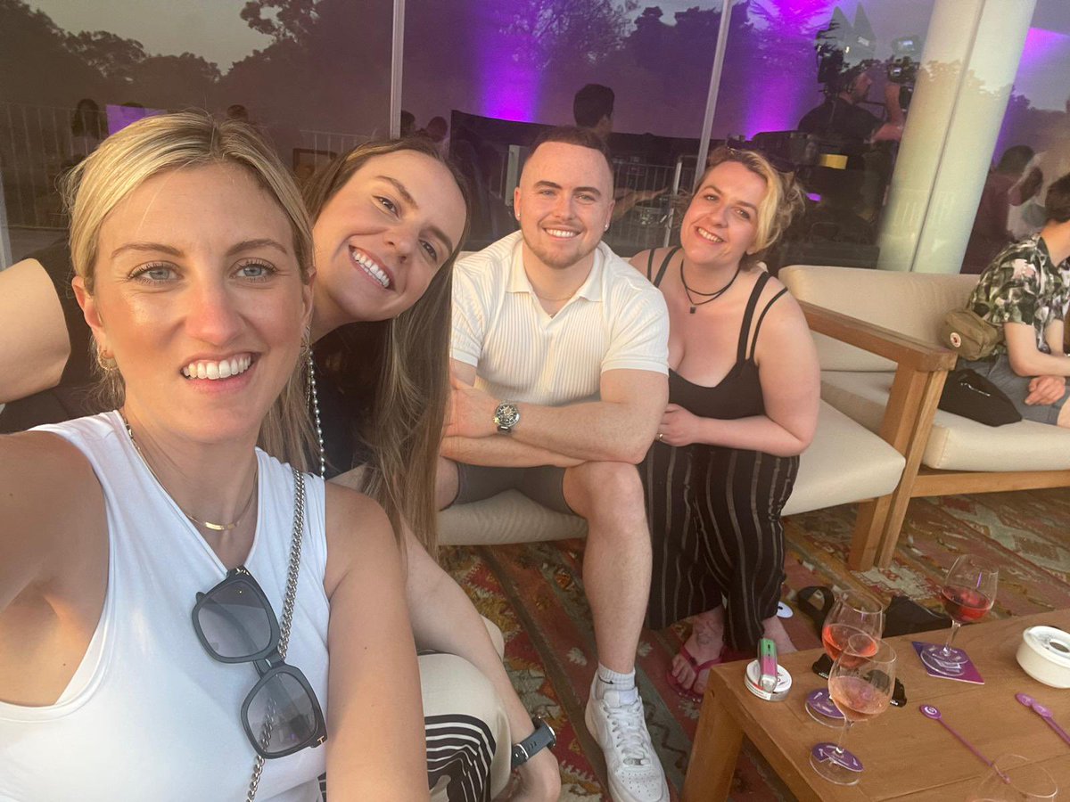 So much fun at the #EUSearchAwards Sundowners party last night. Great talks and beautiful location! I’m here with <a href="/charlie_harris6/">Charlie Harris</a> <a href="/roromitch/">Rosa Mitchell</a> <a href="/JBirtwistle10/">Jack Birtwistle</a> and we’re looking forward to celebrating with all the other finalists tonight! 🏆