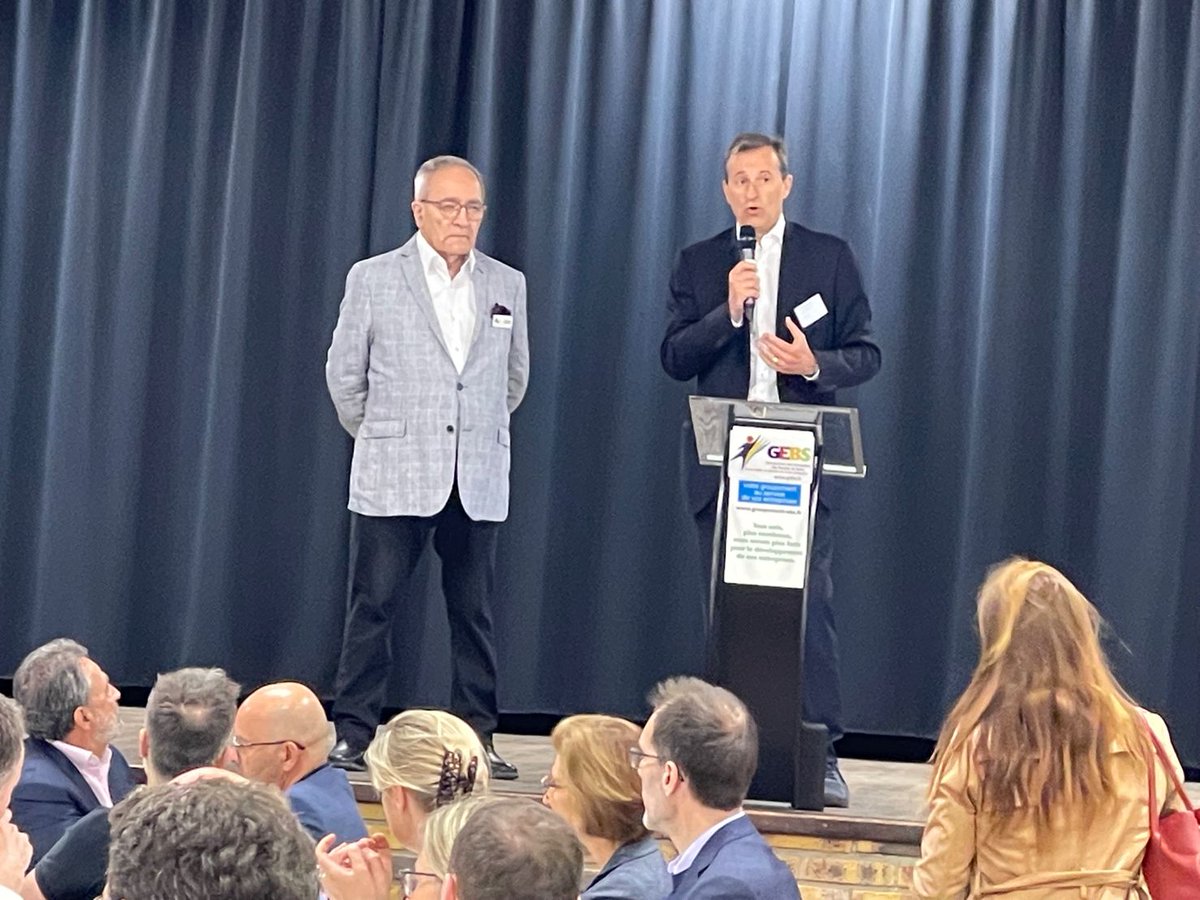 ReseauGebs's tweet photo. [LE DEJEUNER CARROUSSEL DU GEBS]
🥂Échanges business ce mardi 23 mai pour les adhérents du #gebs : 6 personnes par table et un changement de table à chaque plat...

👋 Merci aux élus présents pour leur soutien @LLIM78,  @DavidCarmier et @AdeBourrousse https://t.co/HfgMGaAHJS