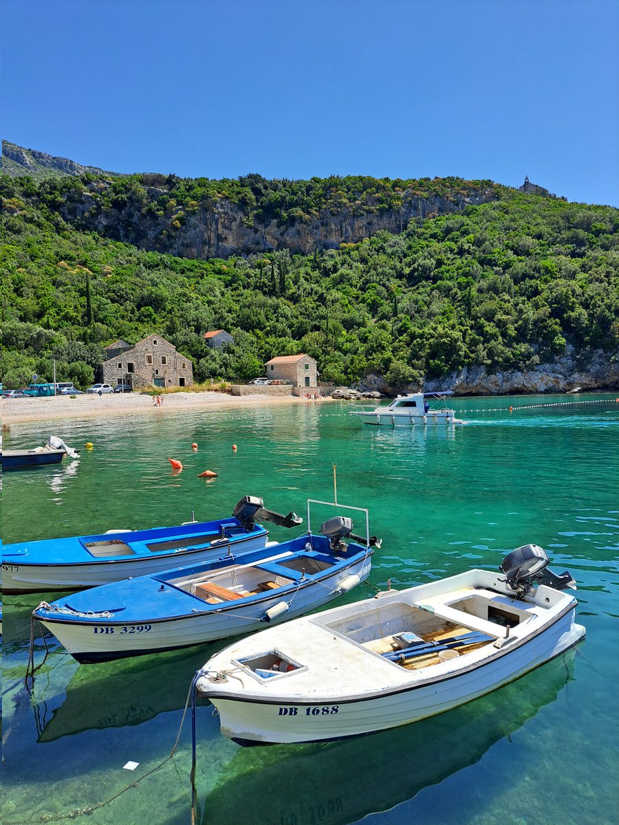 Such a beautiful day. 🏝 Brsecine beach , Croatia dubrovnik-tourist-guides.com/the-best-ways-… #travel #croatia #roadtrip #explore #hrvatska #holiday