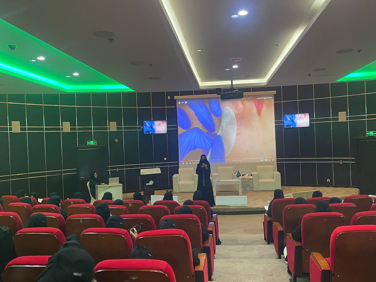 الكلية التقنية للبنات بحفر الباطن tweet media